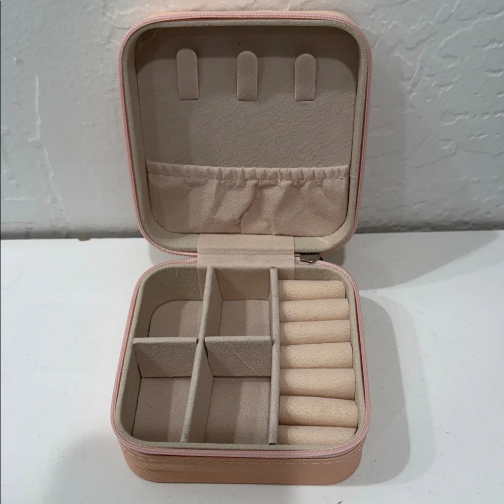 Elegant Jewelry Organizer Box - Pink